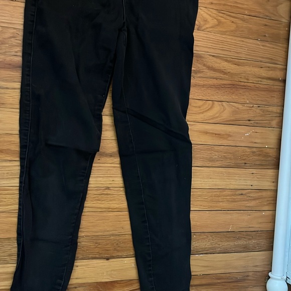 Black skinny jeans! - Picture 1 of 3